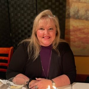 Meet your Posher, Sherry